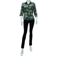 Load image into Gallery viewer, Joan Allen Button Detail Blouse