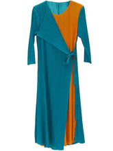 Load image into Gallery viewer, Co.lette Dual Colour Pleated Dress