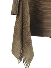 Load image into Gallery viewer, Co.lette Hi-Lo Fringe Pleated Top