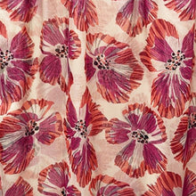 Load image into Gallery viewer, Petal Flame Shawl
