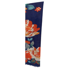 Load image into Gallery viewer, Herbarium Shawl
