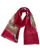 Load image into Gallery viewer, Peppermint Flower Shawl
