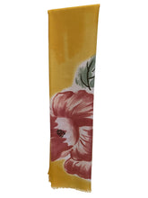 Load image into Gallery viewer, Peppermint Flower Shawl
