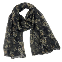 Load image into Gallery viewer, Hazy Flower Shawl
