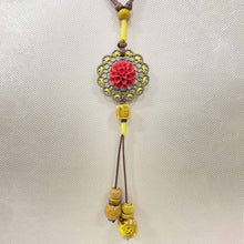 Load image into Gallery viewer, Oriental Flower Necklace
