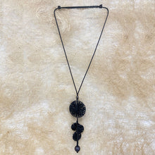 Load image into Gallery viewer, Beads and Circle Pendant Necklace
