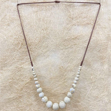 Load image into Gallery viewer, Beaded Necklace
